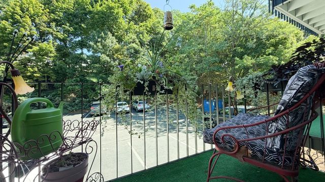 250 Nesmith St C9, Lowell, MA 01852