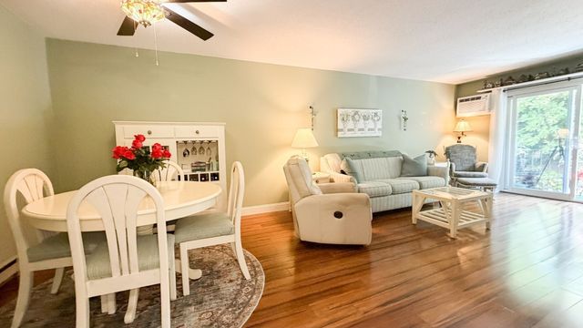 250 Nesmith St C9, Lowell, MA 01852