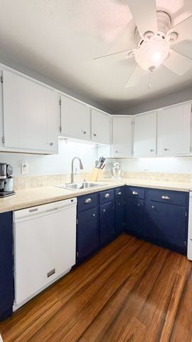 250 Nesmith St C9, Lowell, MA 01852
