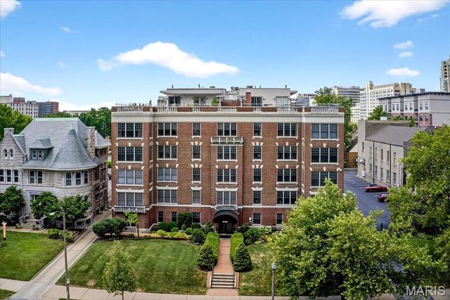 4540 Lindell Boulevard 102, St Louis, MO 63108