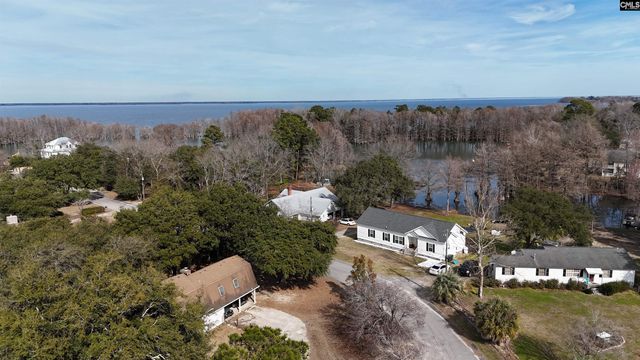 323 Knott Drive, Eutawville, SC 29048