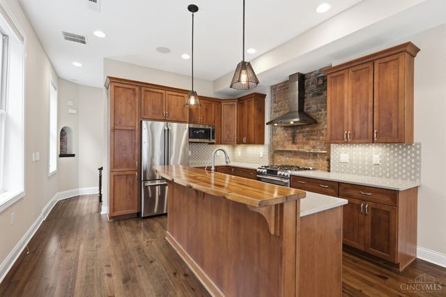 1329 Republic Street, Cincinnati, OH 45202