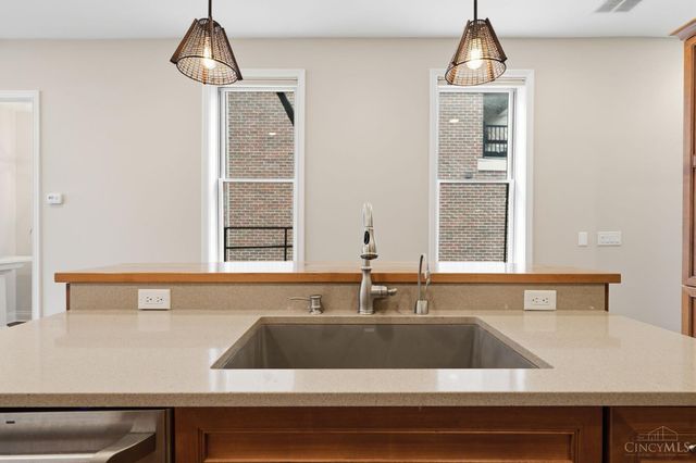 1329 Republic Street, Cincinnati, OH 45202