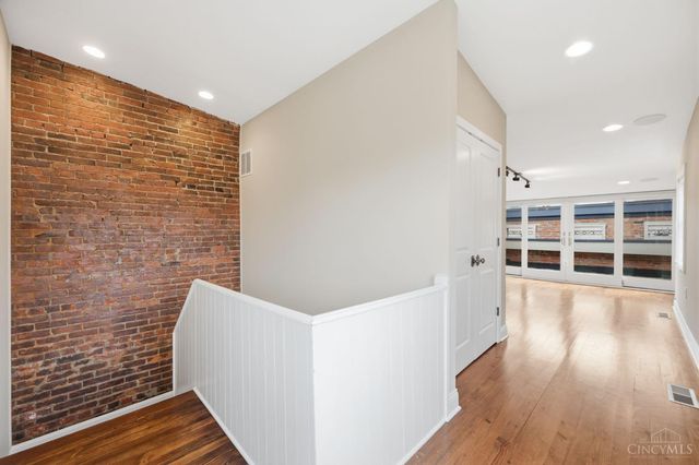 1329 Republic Street, Cincinnati, OH 45202