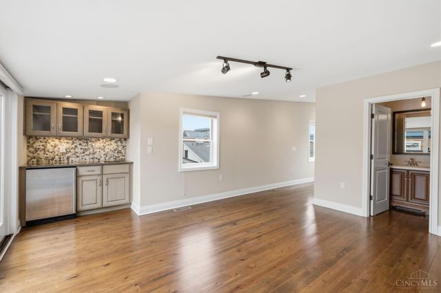 1329 Republic Street, Cincinnati, OH 45202