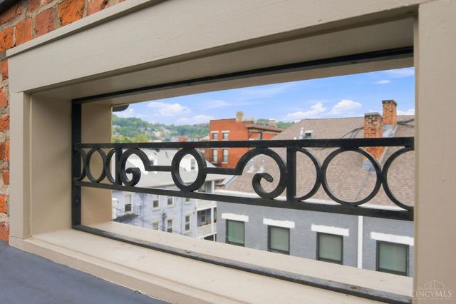1329 Republic Street, Cincinnati, OH 45202