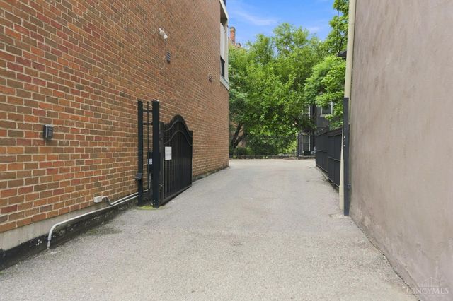 1329 Republic Street, Cincinnati, OH 45202