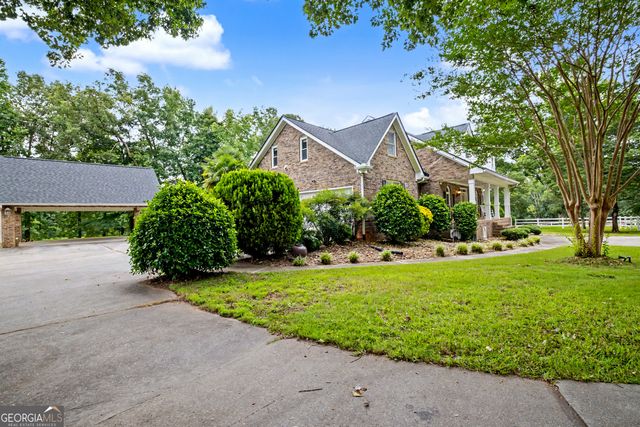 13700 Hughes Crossing, Hampton, GA 30228
