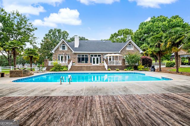 13700 Hughes Crossing, Hampton, GA 30228