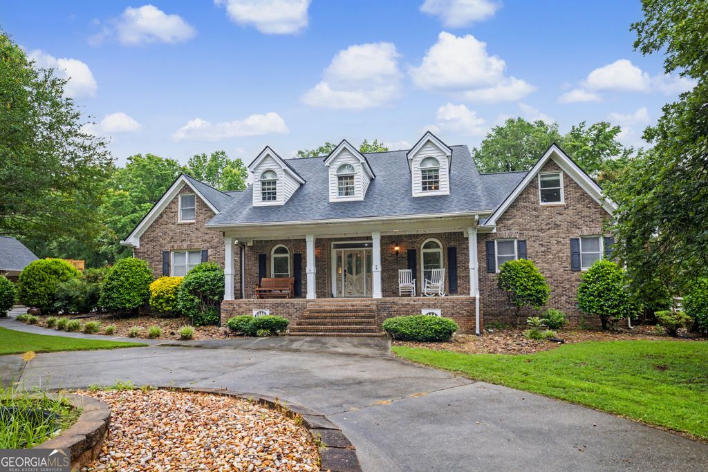 13700 Hughes Crossing, Hampton, GA 30228