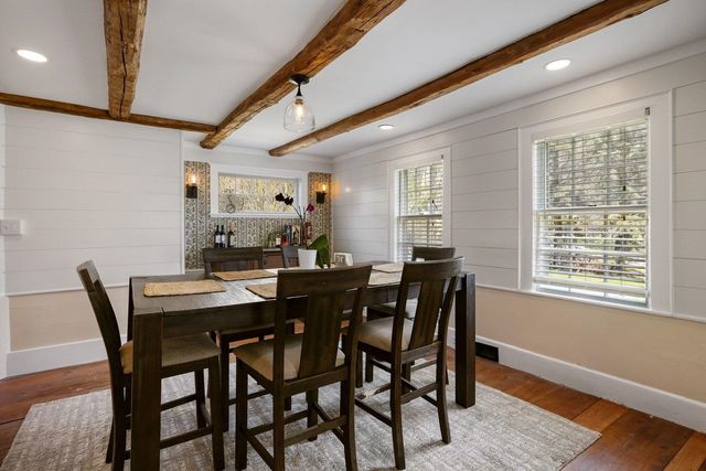 16 Marsh Lane, Hampton Falls, NH 03844
