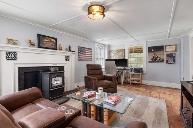 16 Marsh Lane, Hampton Falls, NH 03844