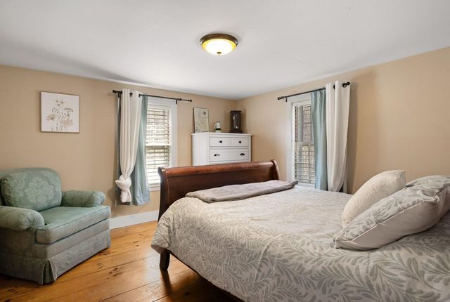 16 Marsh Lane, Hampton Falls, NH 03844