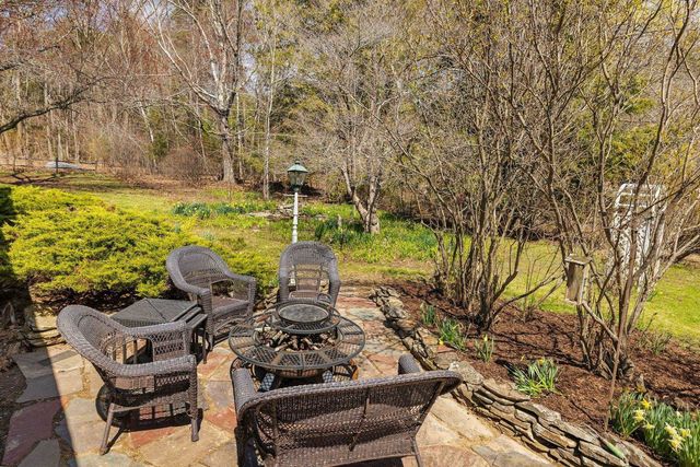 16 Marsh Lane, Hampton Falls, NH 03844