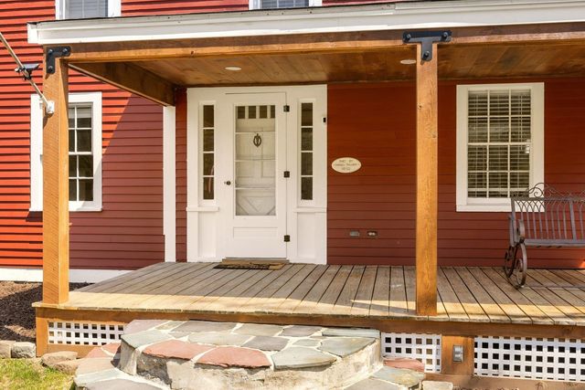 16 Marsh Lane, Hampton Falls, NH 03844