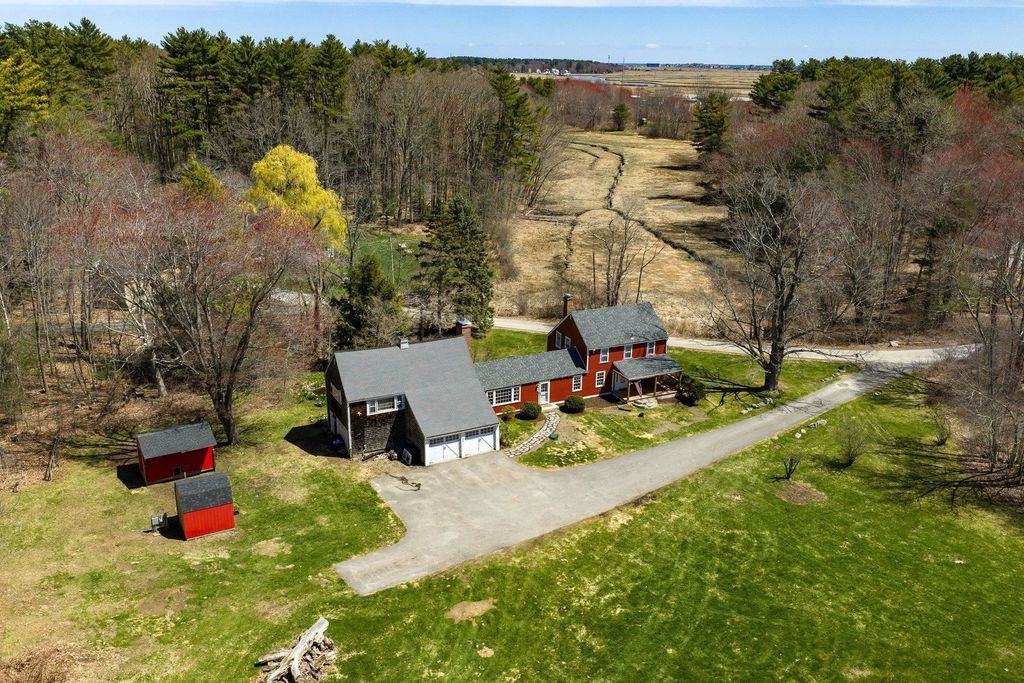 16 Marsh Lane, Hampton Falls, NH 03844
