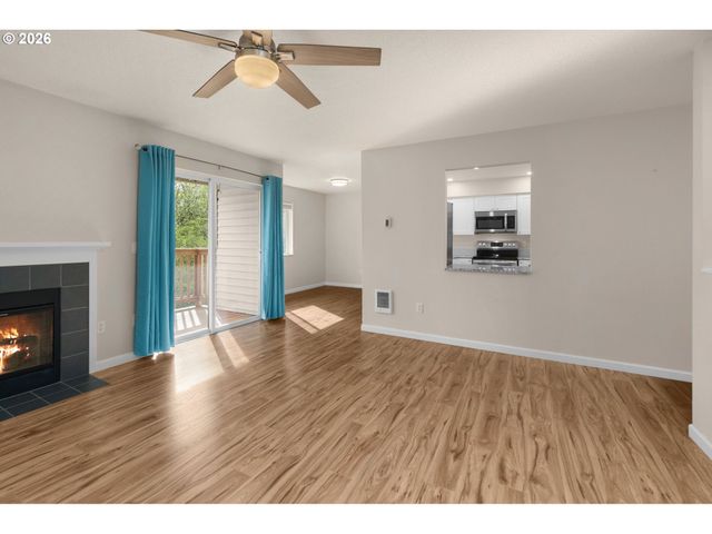 10660 Sw DAVIES Rd 40, Beaverton, OR 97008