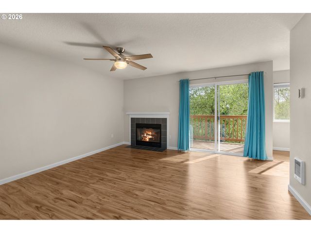 10660 Sw DAVIES Rd 40, Beaverton, OR 97008