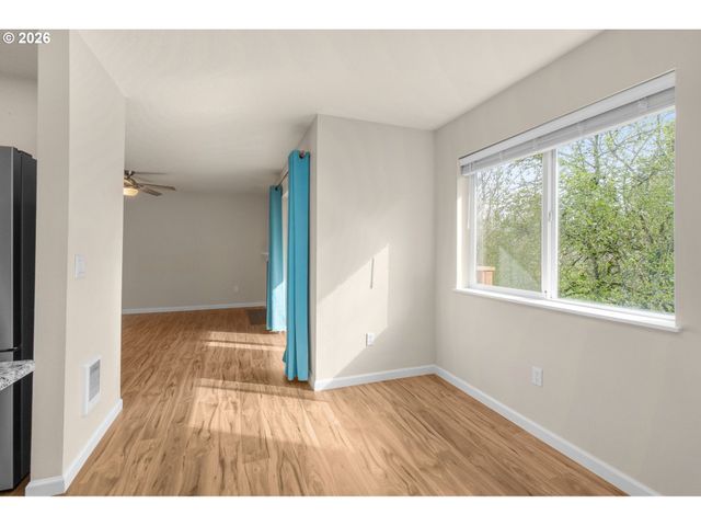 10660 Sw DAVIES Rd 40, Beaverton, OR 97008