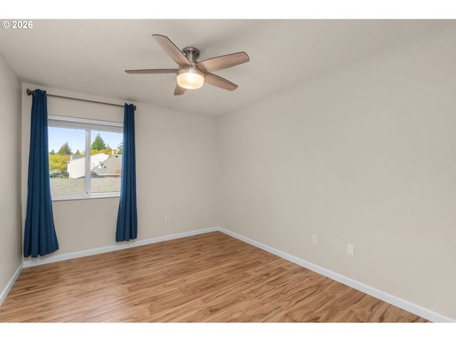 10660 Sw DAVIES Rd 40, Beaverton, OR 97008