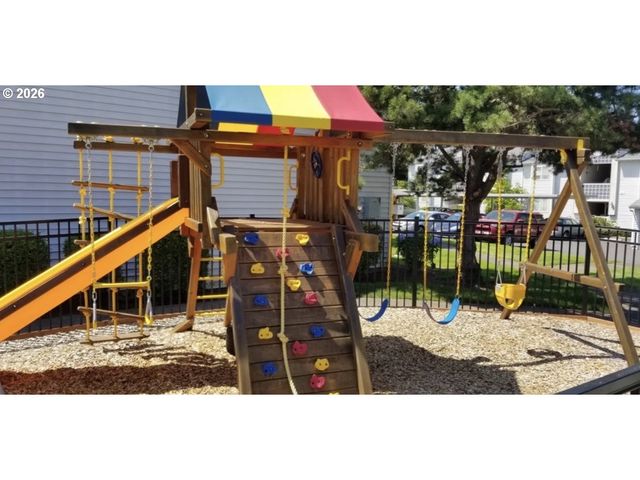 10660 Sw DAVIES Rd 40, Beaverton, OR 97008