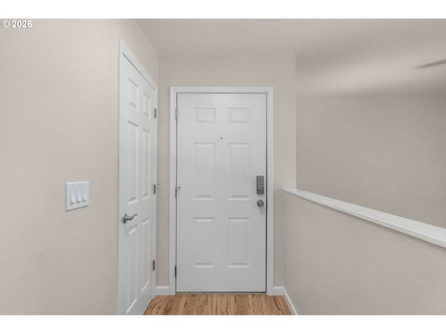 10660 Sw DAVIES Rd 40, Beaverton, OR 97008