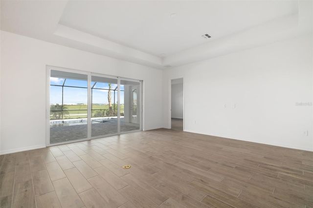 5613 LIGHTNING WHELK LANE, Lakewood Ranch, FL 34211