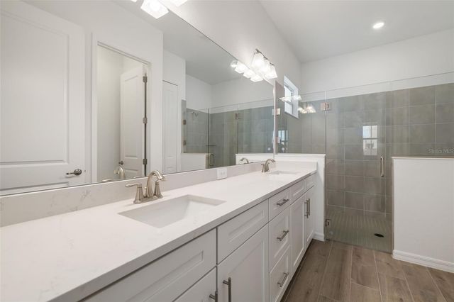 5613 LIGHTNING WHELK LANE, Lakewood Ranch, FL 34211