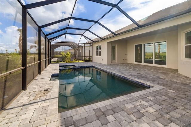 5613 LIGHTNING WHELK LANE, Lakewood Ranch, FL 34211