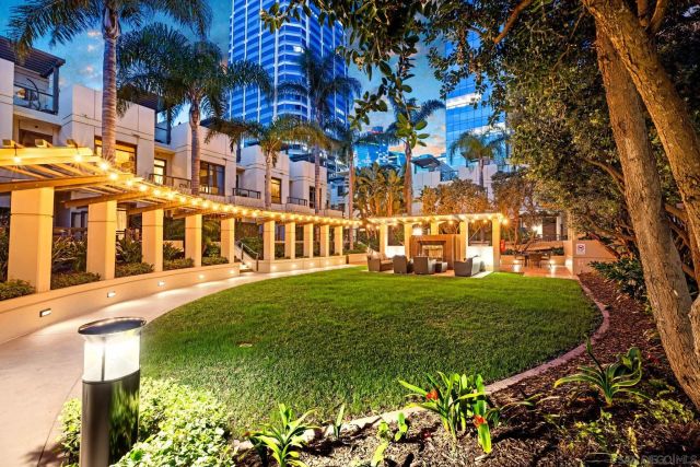 700 W E St 1502, San Diego, CA 92101