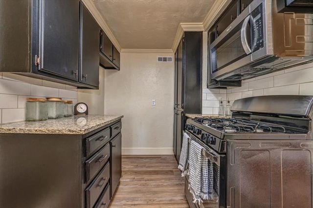 1805 E University Avenue, Guthrie, OK 73044