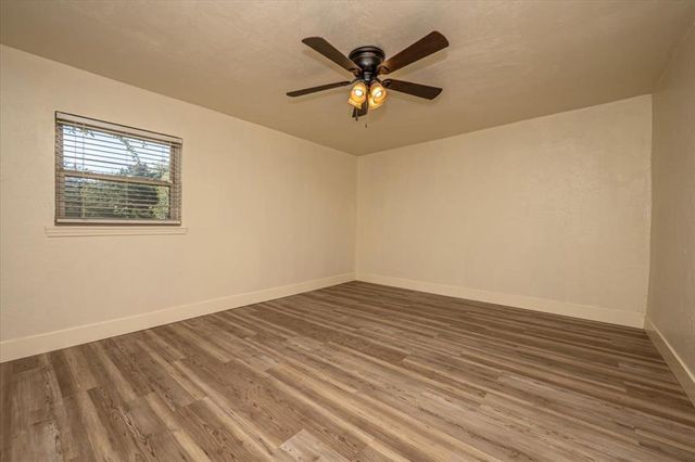 1805 E University Avenue, Guthrie, OK 73044