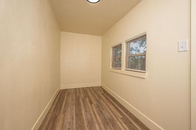 1805 E University Avenue, Guthrie, OK 73044