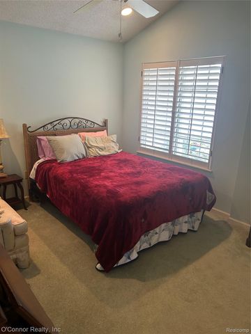821 Crystal Lane, Marysville, MI 48040