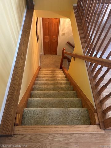821 Crystal Lane, Marysville, MI 48040