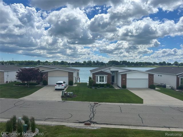 821 Crystal Lane, Marysville, MI 48040