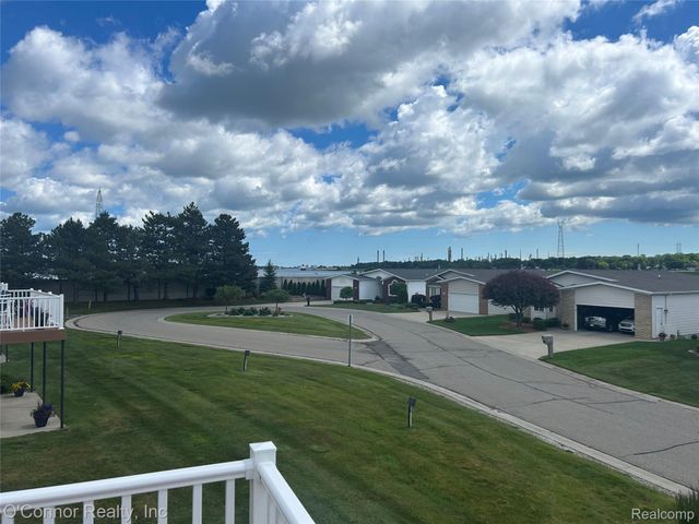 821 Crystal Lane, Marysville, MI 48040