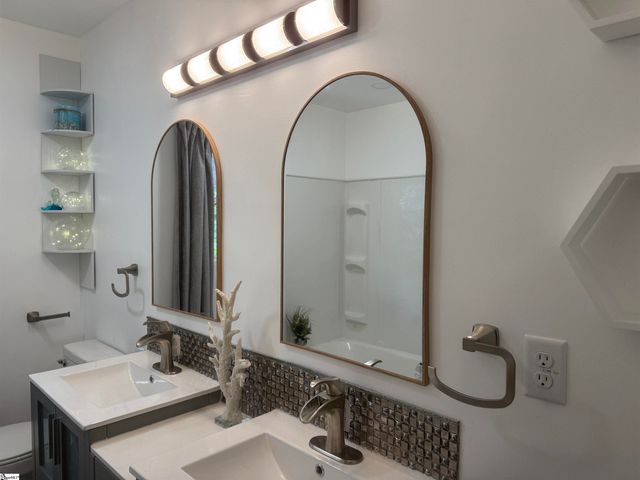 128 Applewood Lane, Spartanburg, SC 29307