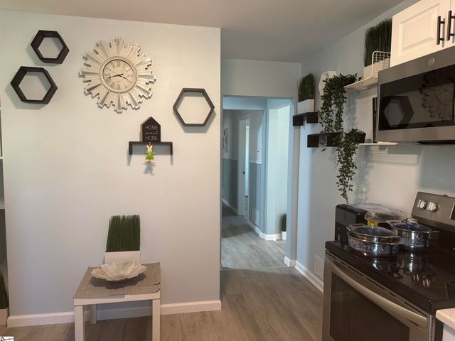 128 Applewood Lane, Spartanburg, SC 29307