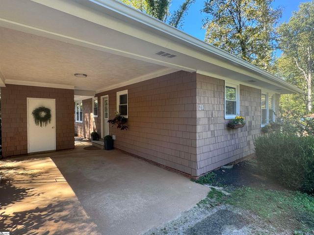128 Applewood Lane, Spartanburg, SC 29307