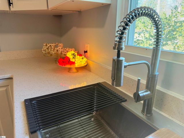 128 Applewood Lane, Spartanburg, SC 29307