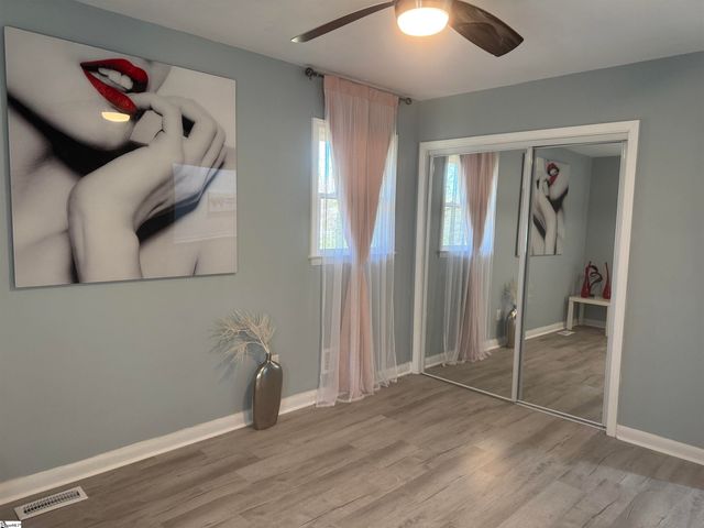 128 Applewood Lane, Spartanburg, SC 29307