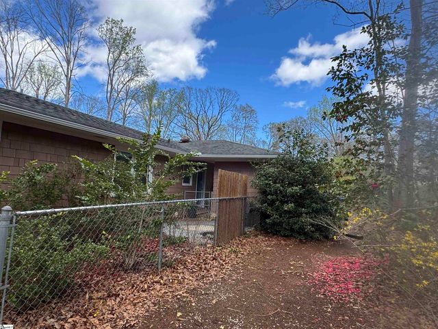 128 Applewood Lane, Spartanburg, SC 29307