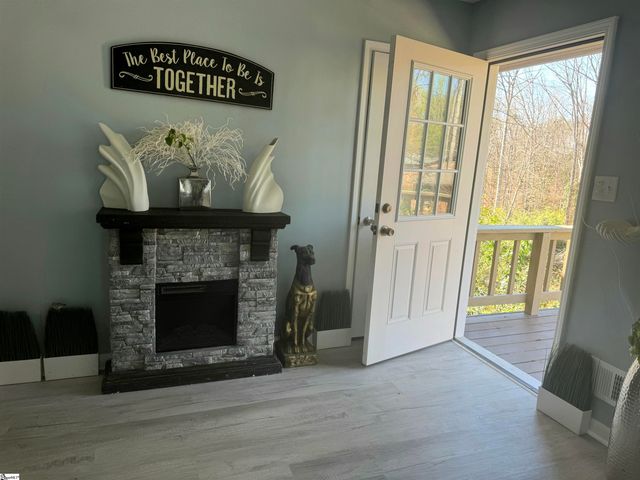 128 Applewood Lane, Spartanburg, SC 29307