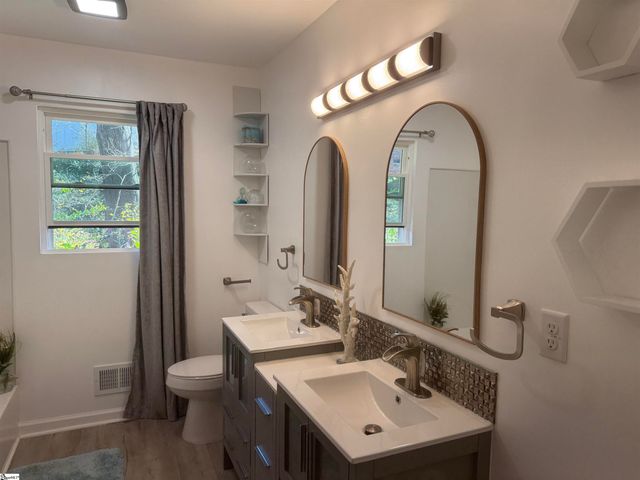 128 Applewood Lane, Spartanburg, SC 29307