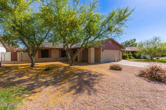 3911 W DESERT COVE Avenue, Phoenix, AZ 85029