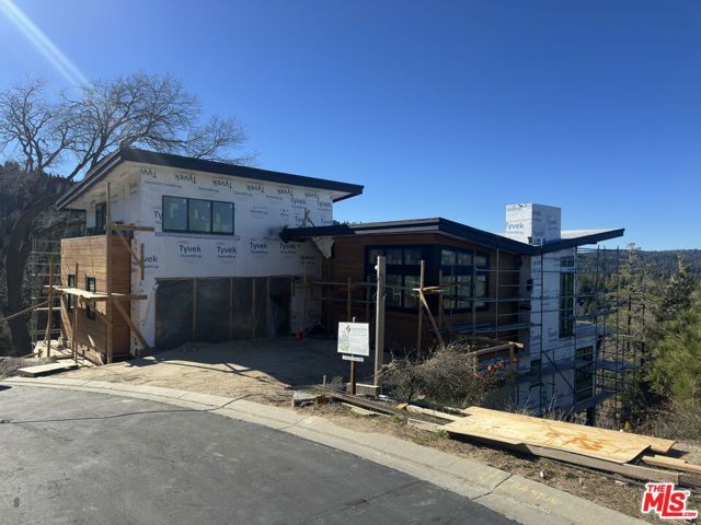 101 Mill Pond Road, Lake Arrowhead, CA 92352