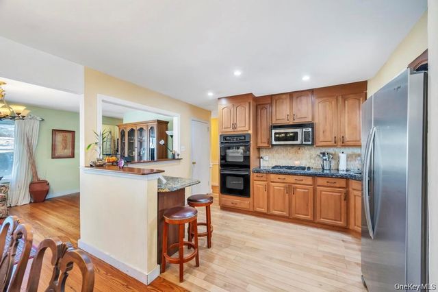 4 Adams Street, Hicksville, NY 11801
