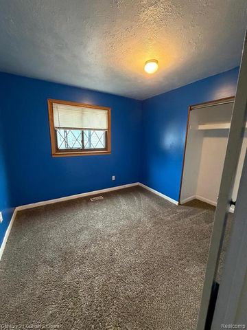 28973 Annapolis Road, Westland, MI 48186