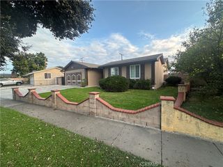 1728 W Flora, Santa Ana, CA 92704